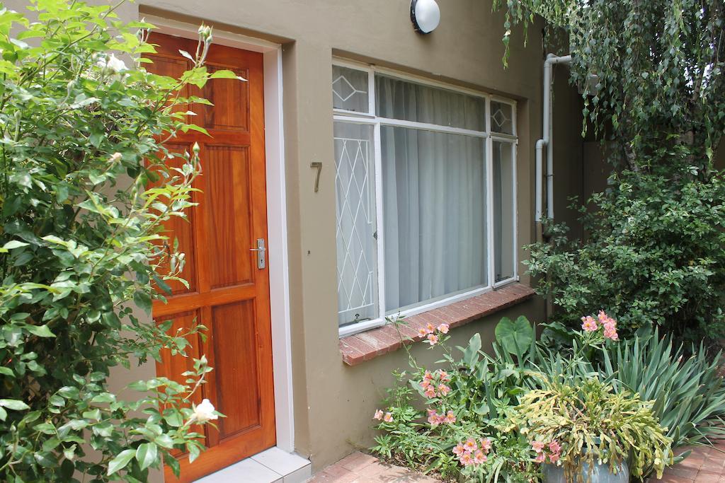 Fin And Feather Guest Lodge Boksburg Buitenkant foto