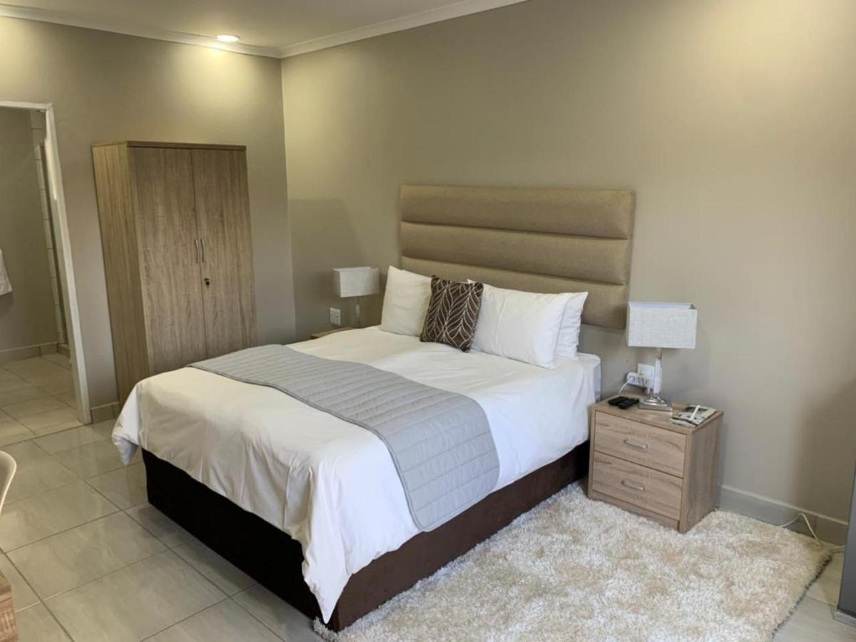 Fin And Feather Guest Lodge Boksburg Buitenkant foto