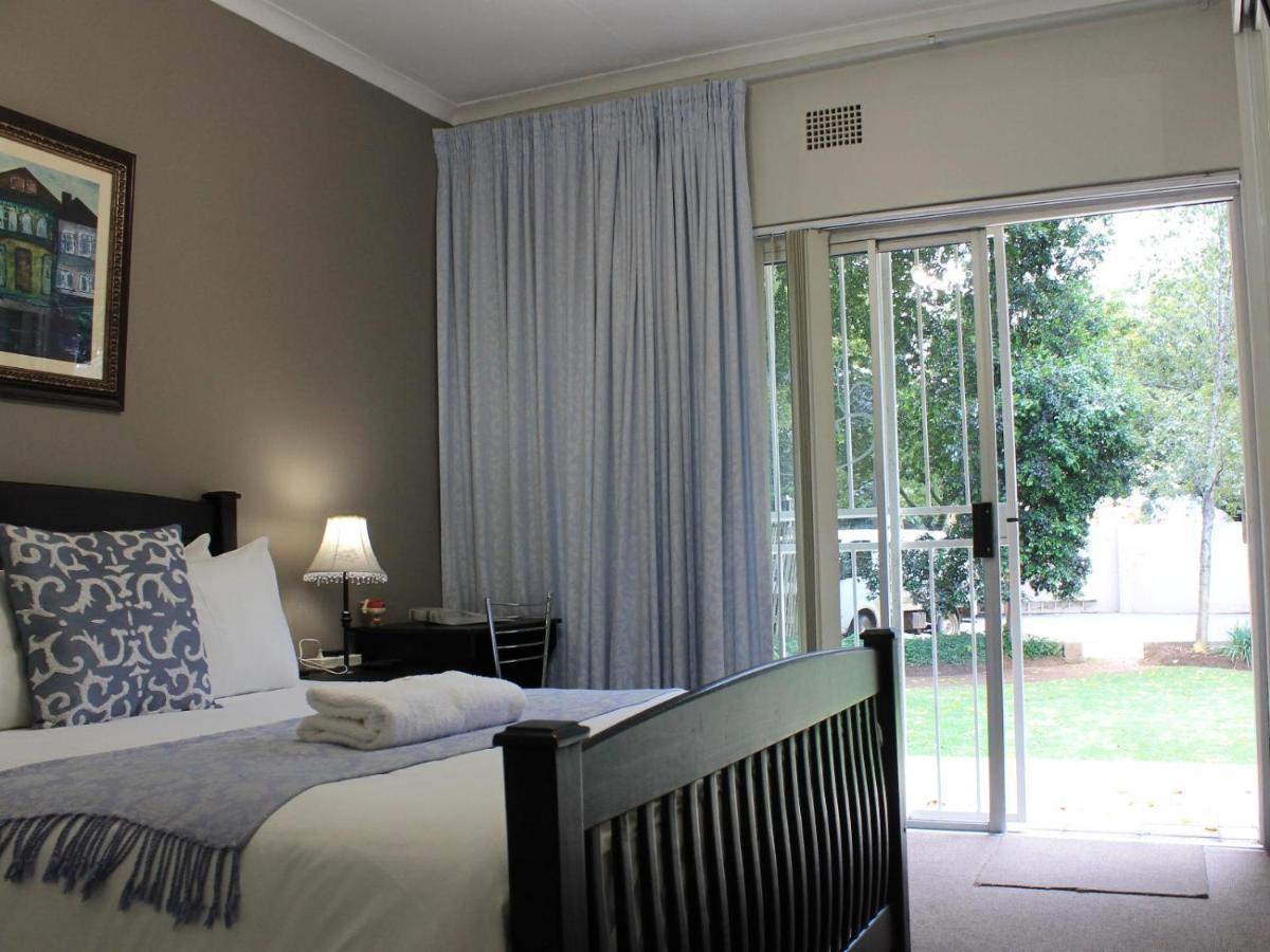 Fin And Feather Guest Lodge Boksburg Buitenkant foto