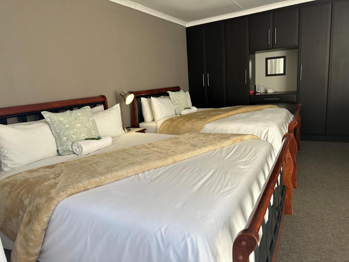Fin And Feather Guest Lodge Boksburg Buitenkant foto