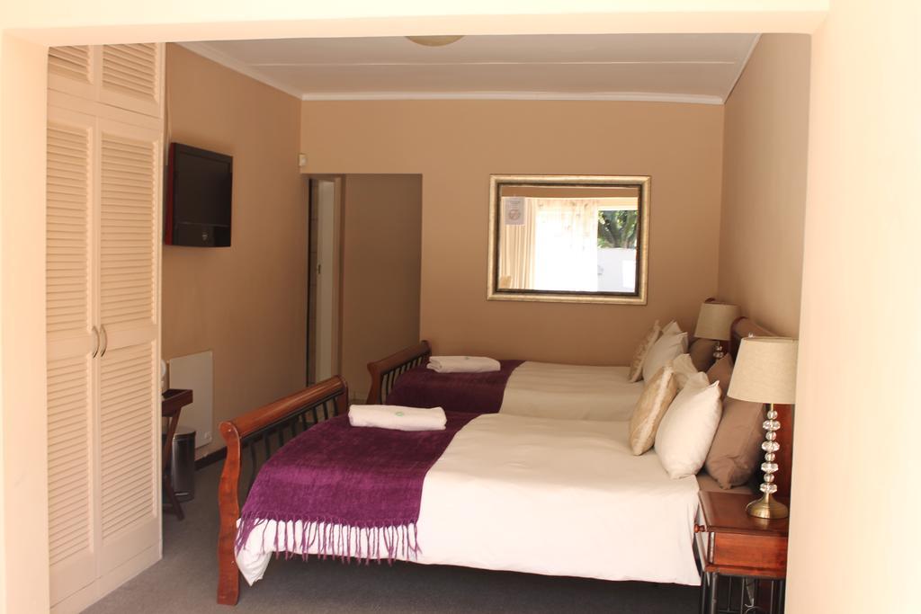Fin And Feather Guest Lodge Boksburg Buitenkant foto