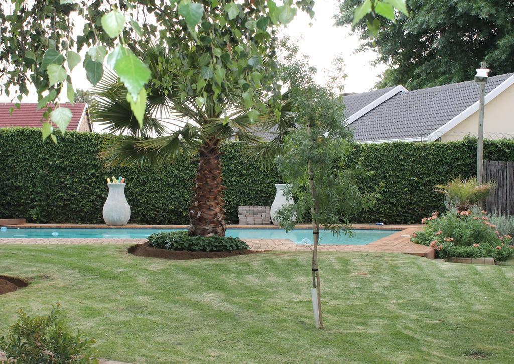 Fin And Feather Guest Lodge Boksburg Buitenkant foto
