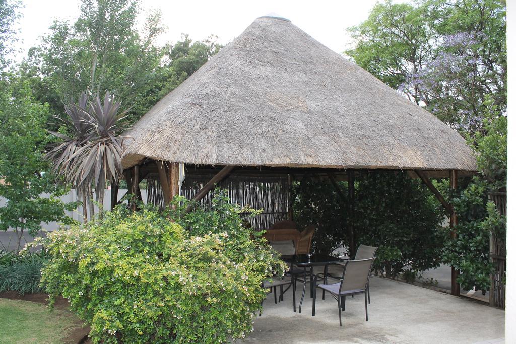 Fin And Feather Guest Lodge Boksburg Buitenkant foto
