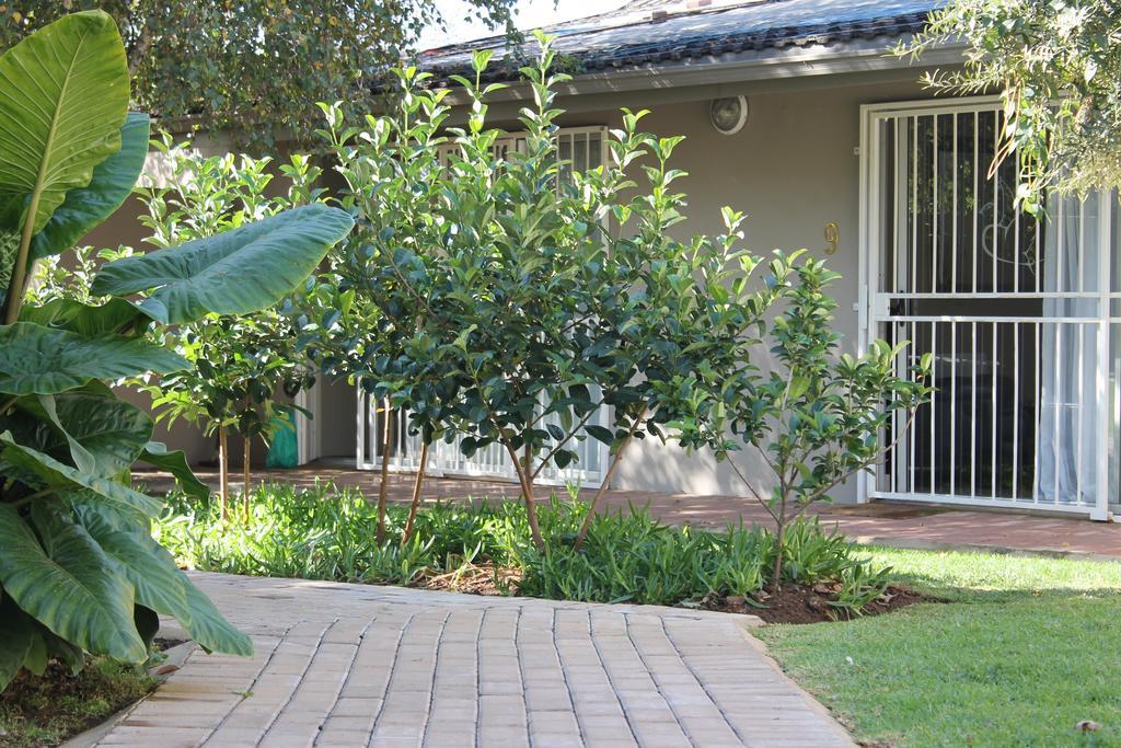 Fin And Feather Guest Lodge Boksburg Buitenkant foto