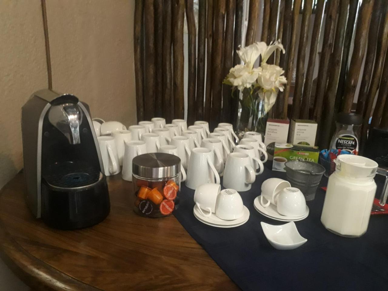 Fin And Feather Guest Lodge Boksburg Buitenkant foto