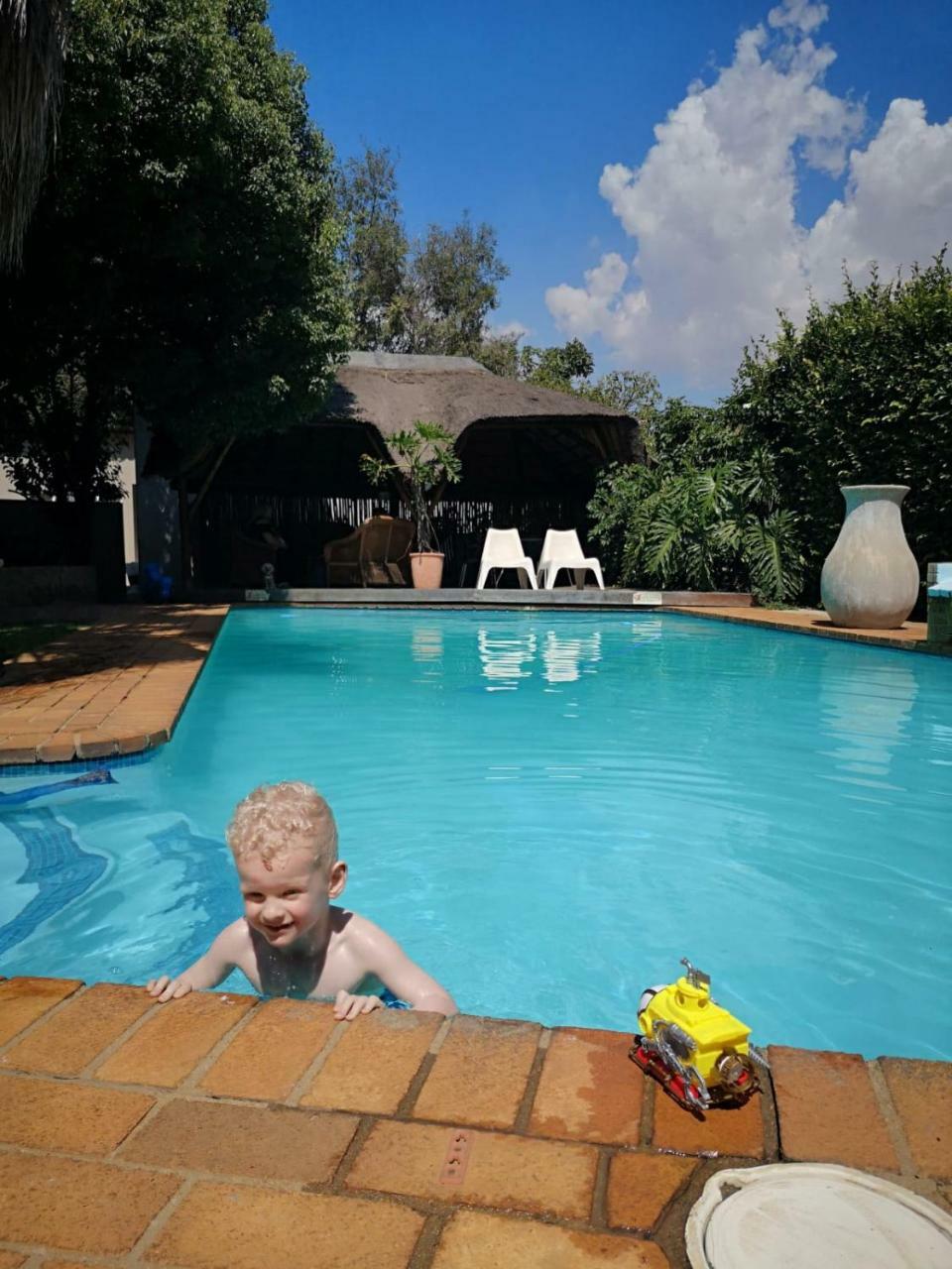 Fin And Feather Guest Lodge Boksburg Buitenkant foto