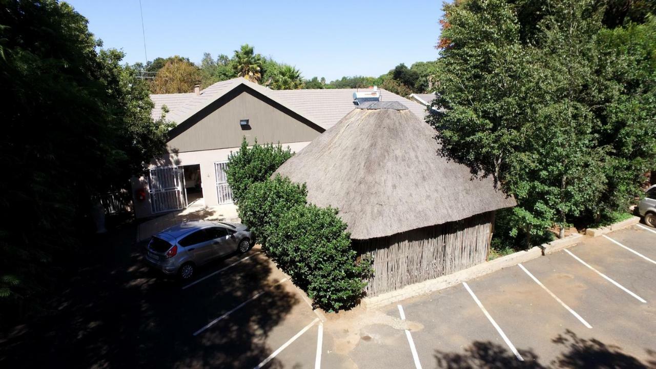 Fin And Feather Guest Lodge Boksburg Buitenkant foto